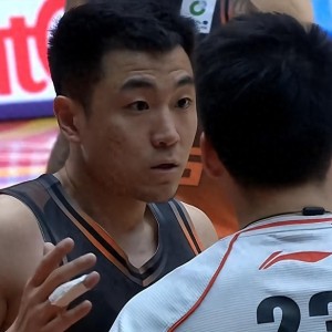 kaiyun官网-大冷门！卫冕冠军无缘8连胜，山东男篮12战11胜，邱彪有能